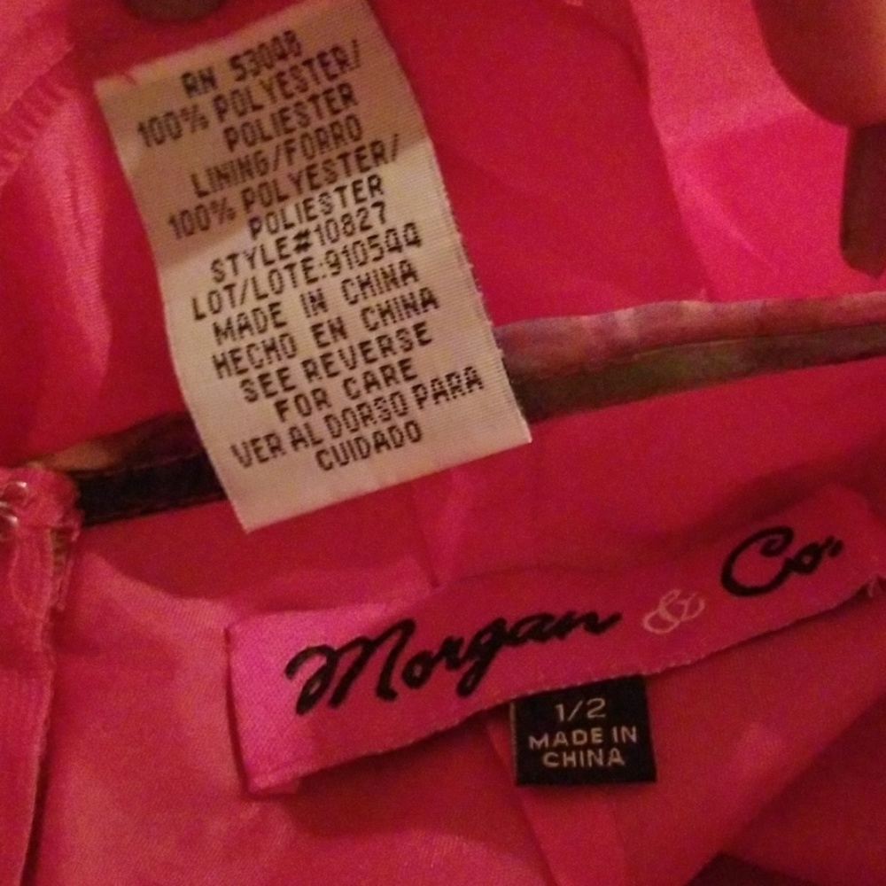 ☆@follinsdarcia60☆  ☆☆ON HOLD☆☆  Morgan and Company Halter Dress Sz 1/2 New!! - Picture 5 of 8